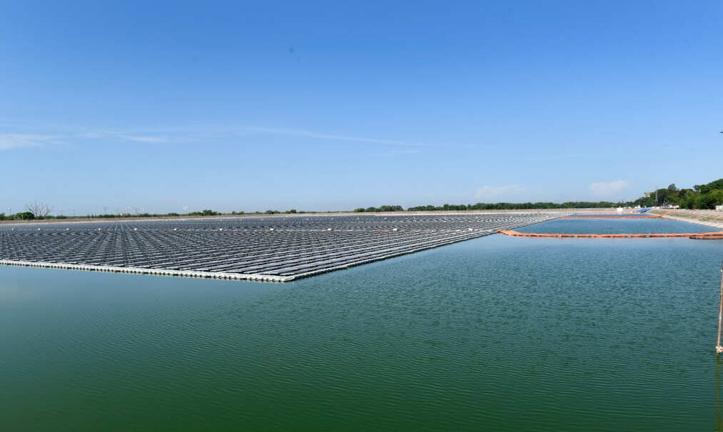 The Floating Solar Power plant at SPIC